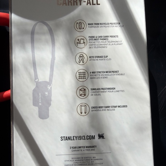 Stanley Red Quencher H2.0 Tumbler Bundle - Picture 4 of 8